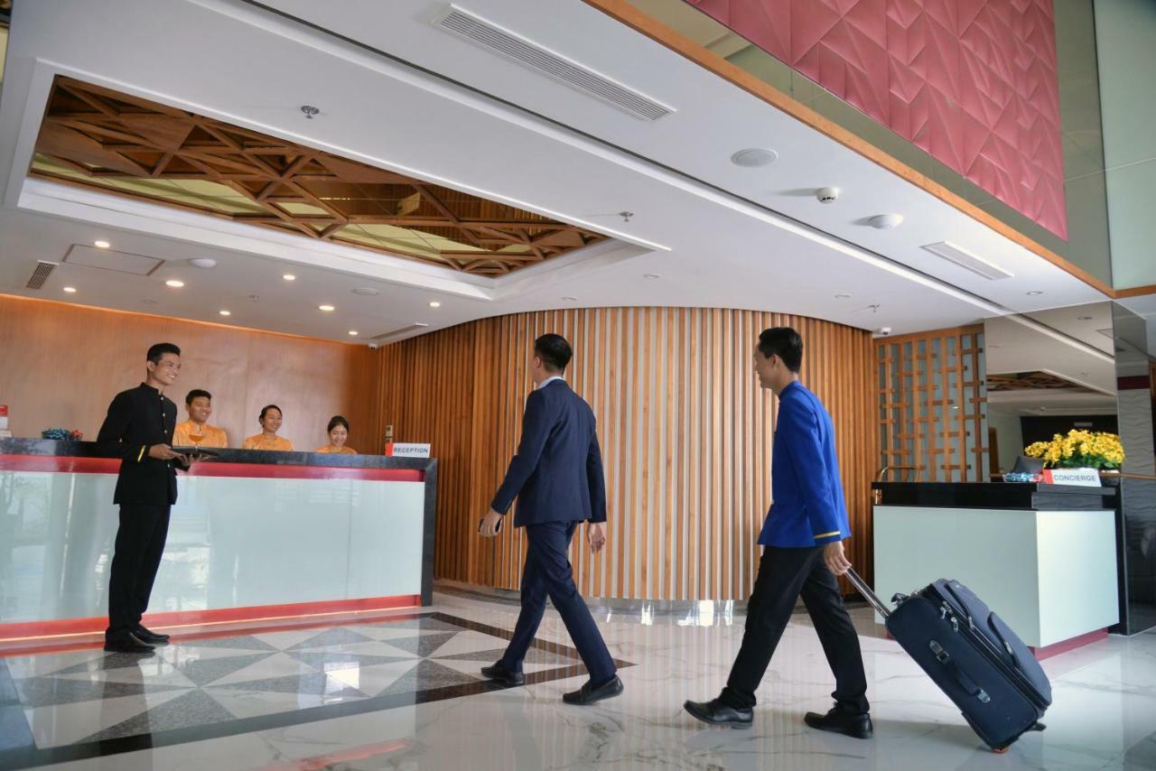 Ritz Grand Hotel Mandalay Exterior photo