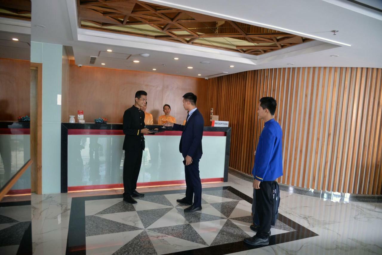 Ritz Grand Hotel Mandalay Exterior photo