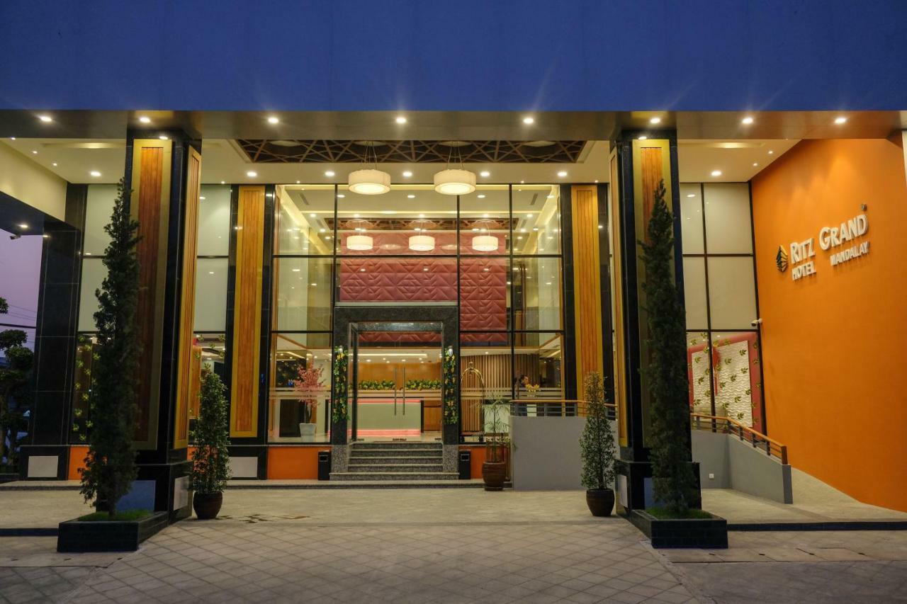 Ritz Grand Hotel Mandalay Exterior photo