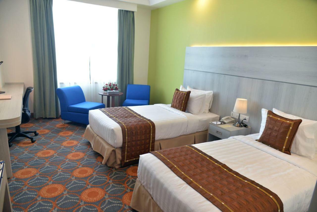 Ritz Grand Hotel Mandalay Exterior photo