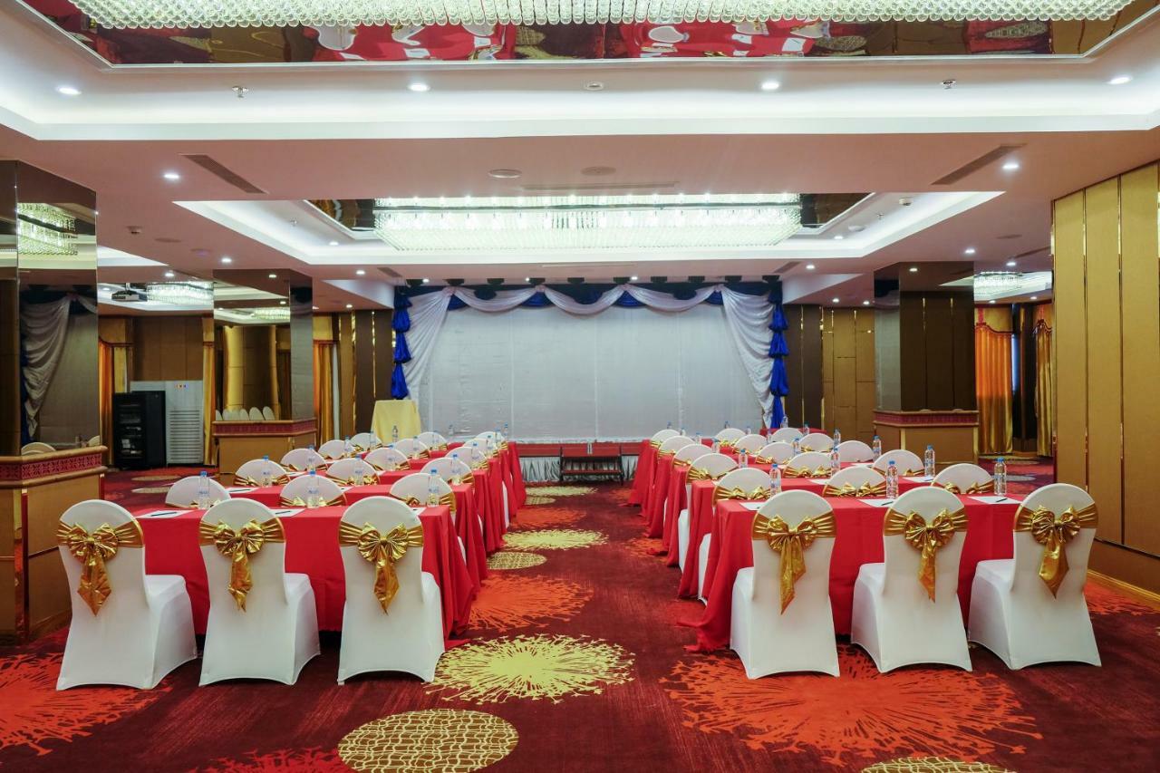 Ritz Grand Hotel Mandalay Exterior photo